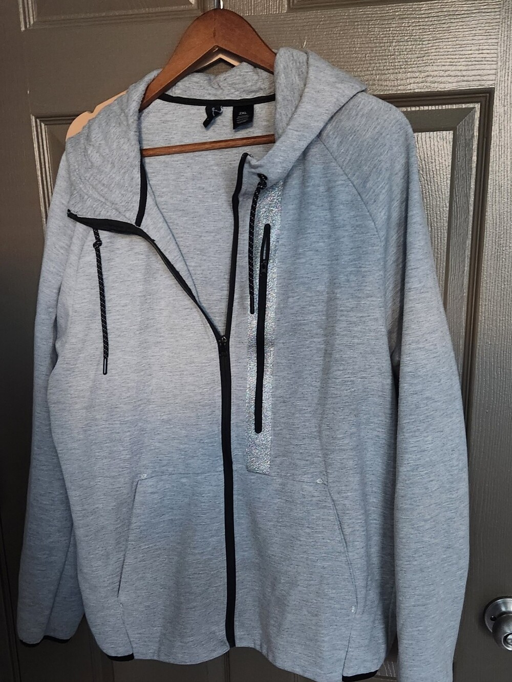 Zip-Front Light Grey Hooded Utility Jacket - Minimalist Everyday Layer